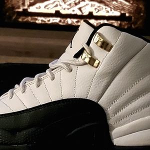 Boys jordan 12s